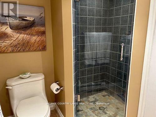 6 - 30 Laguna Parkway, Ramara, ON - Indoor Photo Showing Bathroom