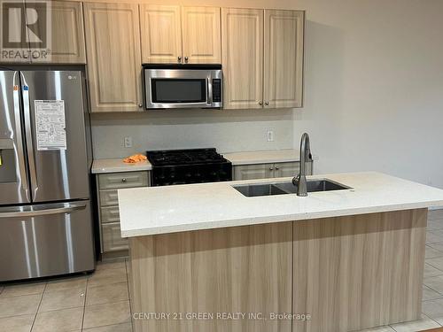 832 Miltonbrook Crescent, Milton, ON - Indoor Photo Showing Kitchen With Double Sink