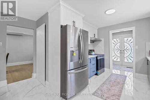 3780 Wyewood Road, Mississauga, ON - Indoor Photo Showing Kitchen With Stainless Steel Kitchen