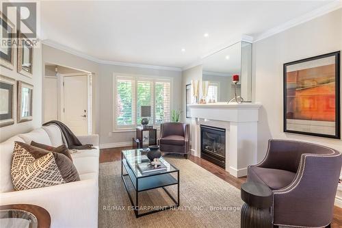 1245 Hammond Street, Burlington, ON - Indoor Photo Showing Living Room With Fireplace