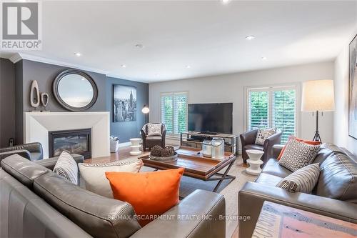 1245 Hammond Street, Burlington, ON - Indoor Photo Showing Living Room With Fireplace