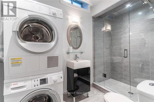 1245 Hammond Street, Burlington, ON - Indoor Photo Showing Laundry Room