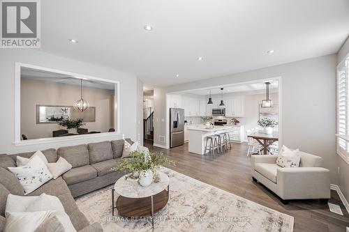 1178 Mceachern Court, Milton, ON - Indoor Photo Showing Living Room