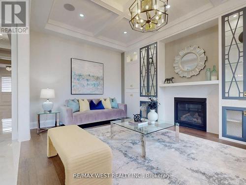 5199 Symphony Court, Mississauga, ON - Indoor Photo Showing Living Room With Fireplace