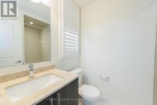 185 Fowley Drive, Oakville, ON - Indoor Photo Showing Bathroom