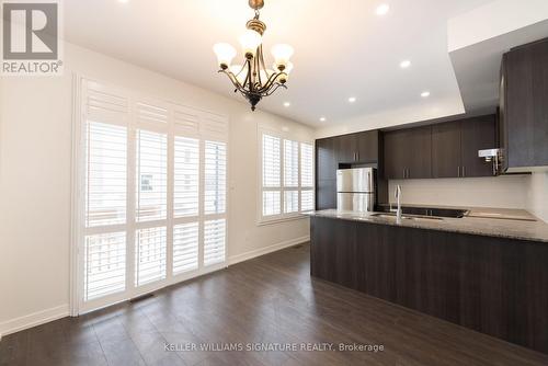 185 Fowley Drive, Oakville, ON - Indoor Photo Showing Kitchen