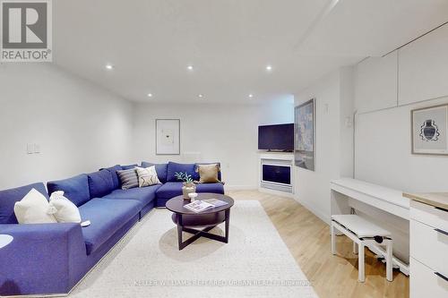 104 Lee Avenue, Toronto, ON - Indoor Photo Showing Living Room