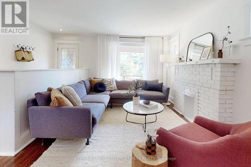 104 Lee Avenue, Toronto, ON - Indoor Photo Showing Living Room