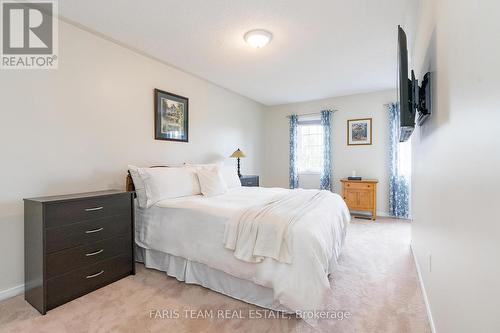 78 Stonemount Crescent, Essa, ON - Indoor Photo Showing Bedroom