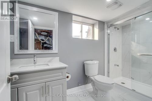 15 Grencer Road, Bradford West Gwillimbury, ON - Indoor Photo Showing Bathroom