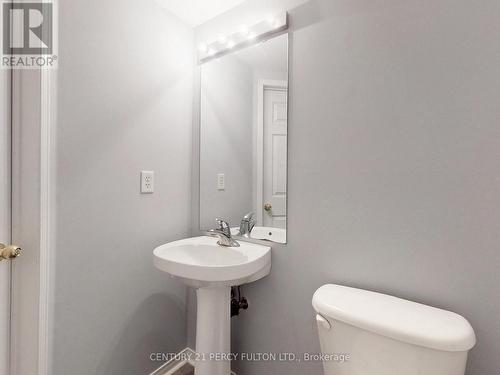 95 Long Point Drive, Richmond Hill, ON - Indoor Photo Showing Bathroom