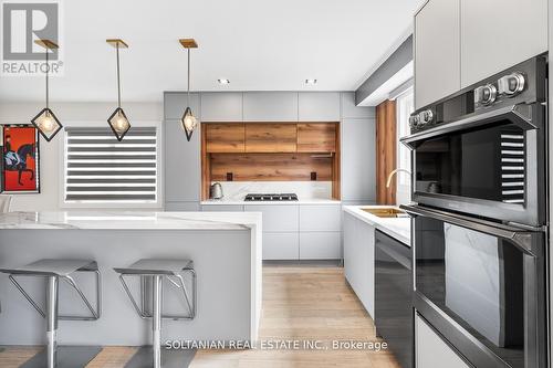 50 Addison Street, Richmond Hill, ON - Indoor Photo Showing Kitchen With Double Sink