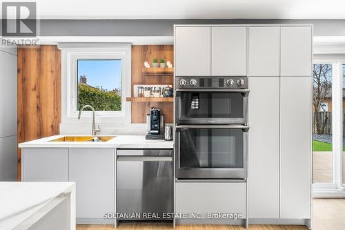 50 Addison Street, Richmond Hill, ON - Indoor Photo Showing Kitchen