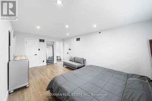 50 Addison Street, Richmond Hill, ON - Indoor Photo Showing Bedroom