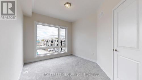 4 Dandara Gate, Vaughan, ON - Indoor Photo Showing Other Room