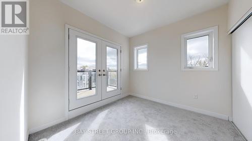 4 Dandara Gate, Vaughan, ON - Indoor Photo Showing Other Room