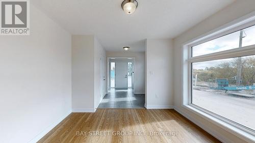 4 Dandara Gate, Vaughan, ON - Indoor Photo Showing Other Room