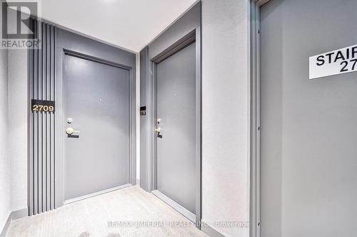 2710 - 898 Portage Parkway, Vaughan, ON - Indoor Photo Showing Other Room