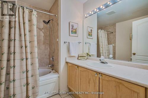 9 - 24 Laguna Parkway, Ramara, ON - Indoor Photo Showing Bathroom