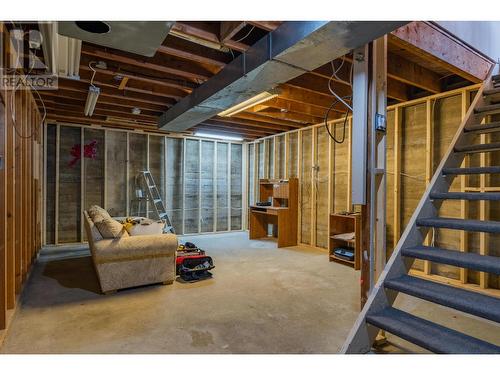 522 13Th  Avenue, Castlegar, BC - Indoor Photo Showing Basement