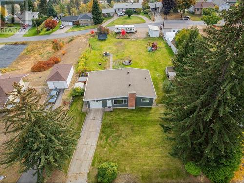 522 13Th  Avenue, Castlegar, BC - Outdoor With View