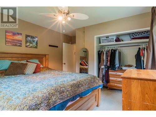 522 13Th  Avenue, Castlegar, BC - Indoor Photo Showing Bedroom