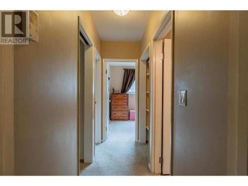 522 13Th  Avenue, Castlegar, BC - Indoor Photo Showing Other Room