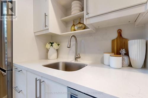 63 Cleveland Street, Toronto, ON - Indoor Photo Showing Kitchen