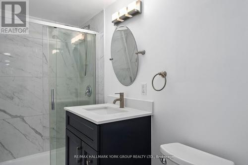 Lower - 25A College Crescent, Barrie, ON - Indoor Photo Showing Bathroom