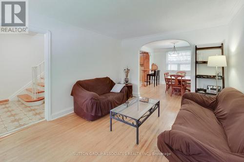 275 Winnett Avenue, Toronto, ON - Indoor Photo Showing Living Room