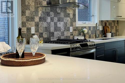 22 Coreydale Court, Toronto, ON - Indoor Photo Showing Kitchen