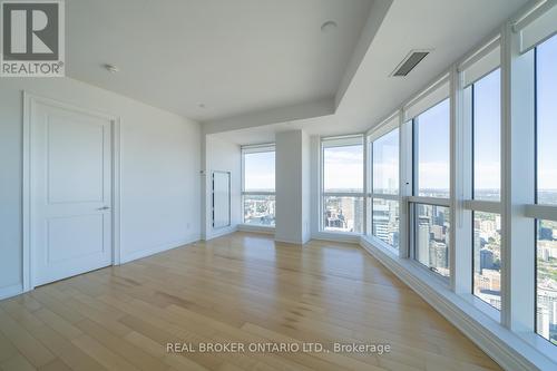 7302 - 388 Yonge Street, Toronto, ON - Indoor Photo Showing Other Room