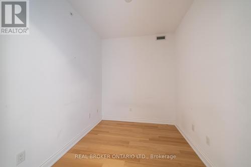 7302 - 388 Yonge Street, Toronto, ON - Indoor Photo Showing Other Room