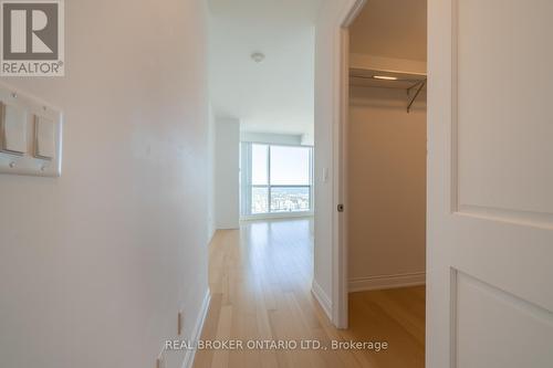 7302 - 388 Yonge Street, Toronto, ON - Indoor Photo Showing Other Room