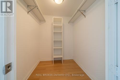 7302 - 388 Yonge Street, Toronto, ON - Indoor With Storage