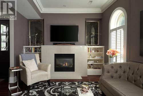 4 - 103 Pembroke Street, Toronto, ON - Indoor Photo Showing Living Room With Fireplace