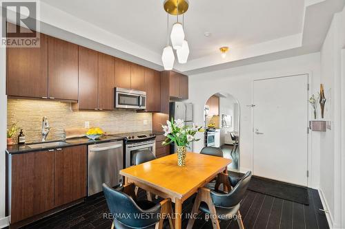 506 - 1169 Queen Street W, Toronto, ON - Indoor Photo Showing Kitchen With Upgraded Kitchen