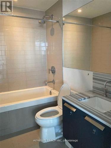 811 - 2191 Yonge Street, Toronto, ON - Indoor Photo Showing Bathroom