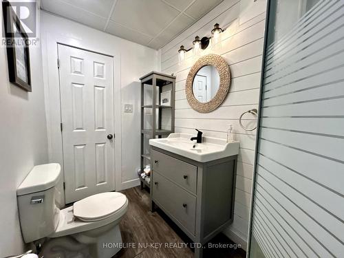 28 Hastings Avenue, Tiny, ON - Indoor Photo Showing Bathroom