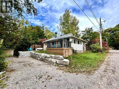 28 Hastings Avenue, Tiny, ON - Outdoor With Deck Patio Veranda