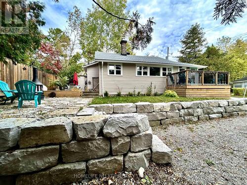 28 Hastings Avenue, Tiny, ON - Outdoor