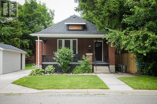 14 Carlton Avenue, London, ON - Outdoor With Facade