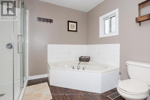 B1625 Highway 48, Brock (Beaverton), ON - Indoor Photo Showing Bathroom