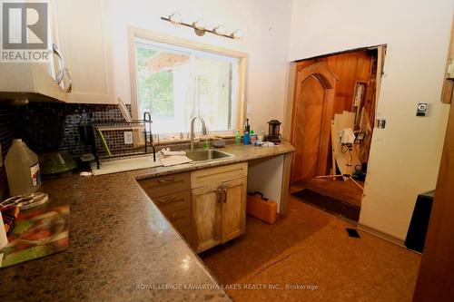 7692 Birch Drive, Ramara, ON - Indoor Photo Showing Kitchen