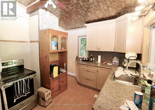 7692 Birch Drive, Ramara, ON - Indoor Photo Showing Kitchen