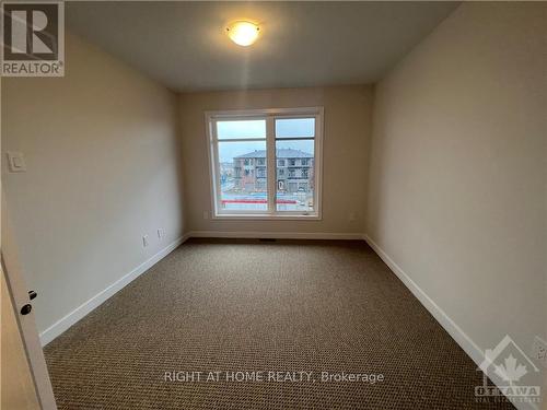 204 Tussock, Ottawa, ON - Indoor Photo Showing Other Room