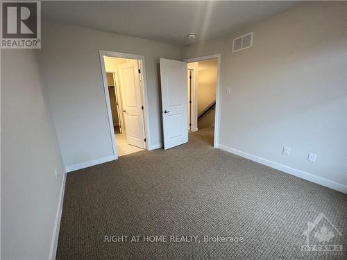 204 Tussock, Ottawa, ON - Indoor Photo Showing Other Room