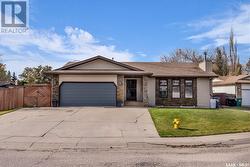 119 Marcotte CRESCENT  Saskatoon, SK S7K 7P7