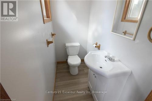 18 Farrell Lane, Wellington North (Arthur), ON - Indoor Photo Showing Bathroom