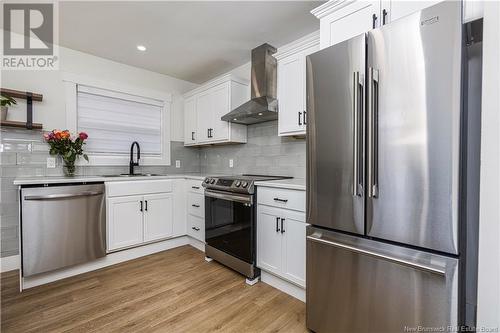 37 Lynwood Drive, Moncton, NB - Indoor Photo Showing Kitchen With Upgraded Kitchen